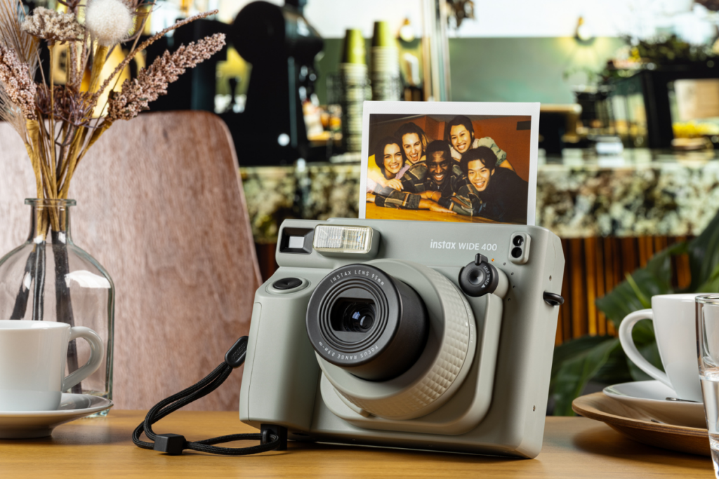 The instax™ guide to wedding season